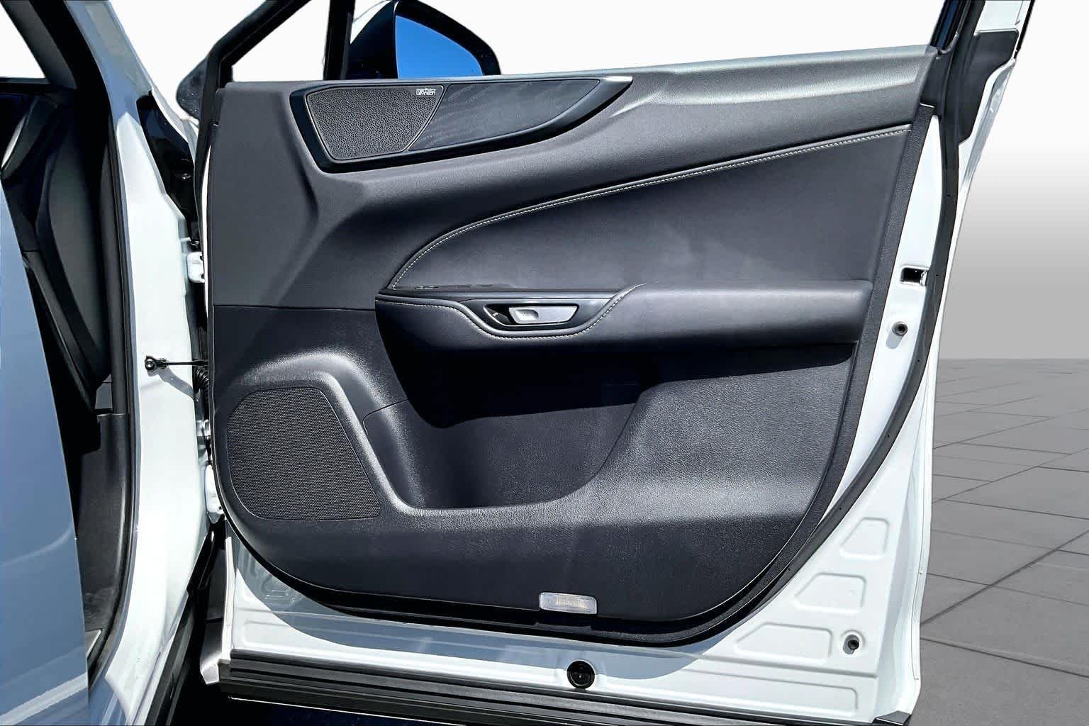 Certified Used 2026 ULTRA WHITE Lexus Luxury image 21