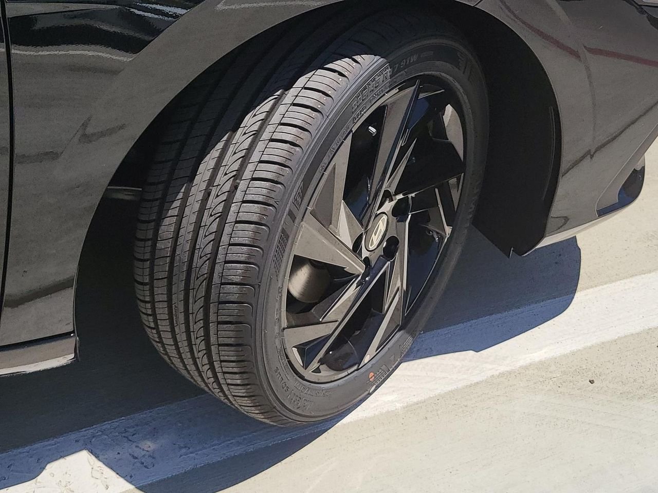 New 2026 Abyss Black Hyundai SEL Sport image 6