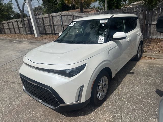 2025 Kia Soul 2.0L LX IVT's photo