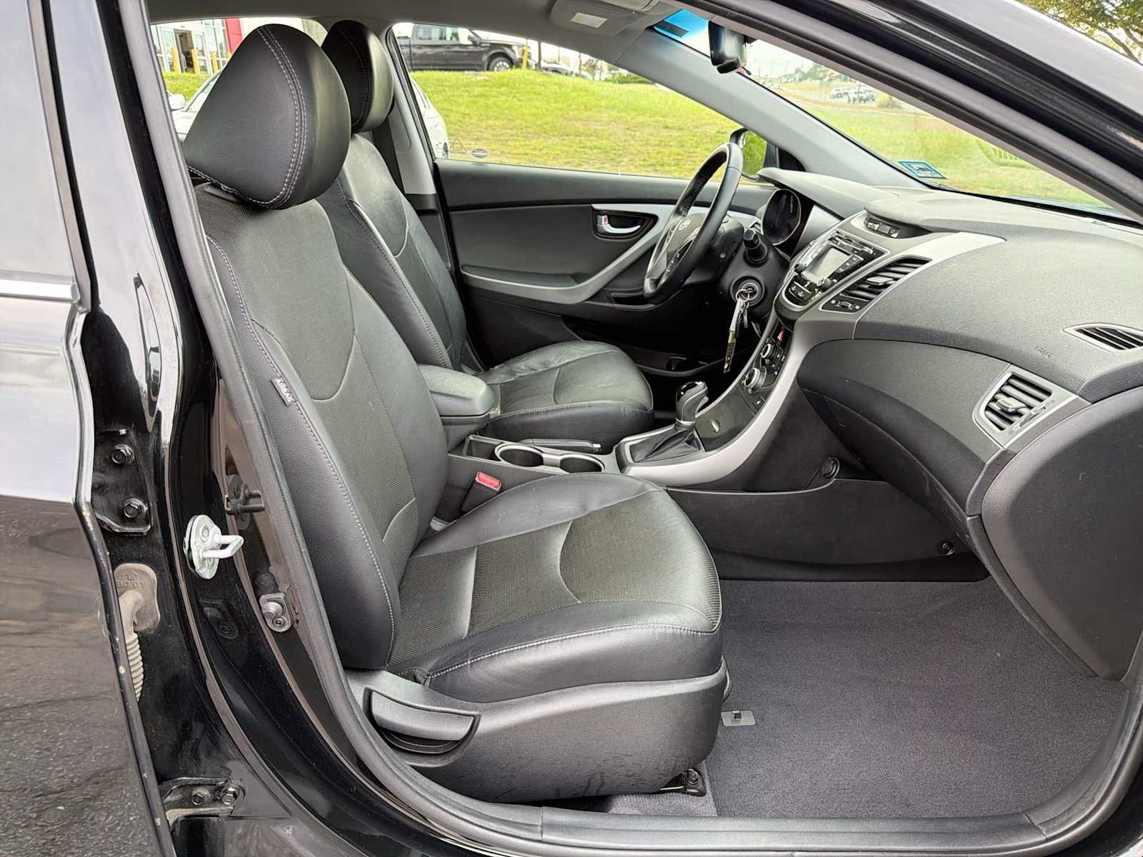 Imagen 15: Hyundai Limited de 2014 de color Phantom Black de segunda mano