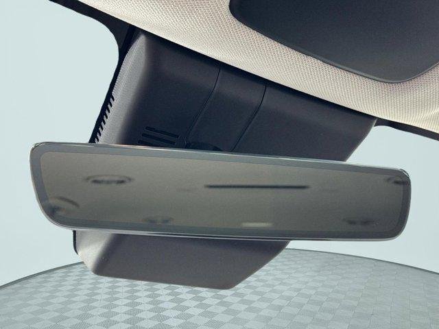 New 2026 White Hyundai SEL 7P image 29