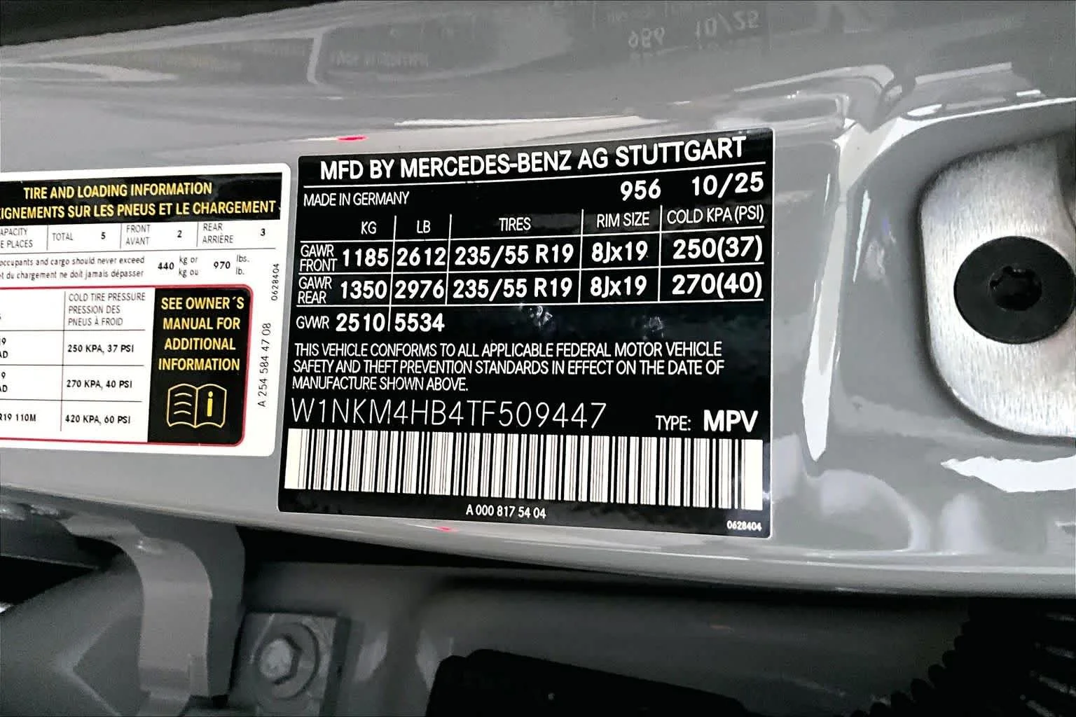 New 2026 MANUFAKTUR Alpine Grey Mercedes-Benz GLC 300 image 13