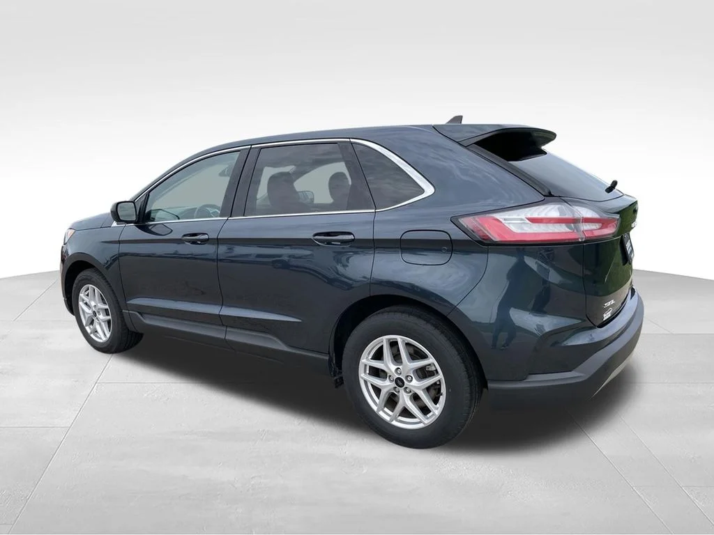 Used 2024 Blue Metallic Ford SEL image 6
