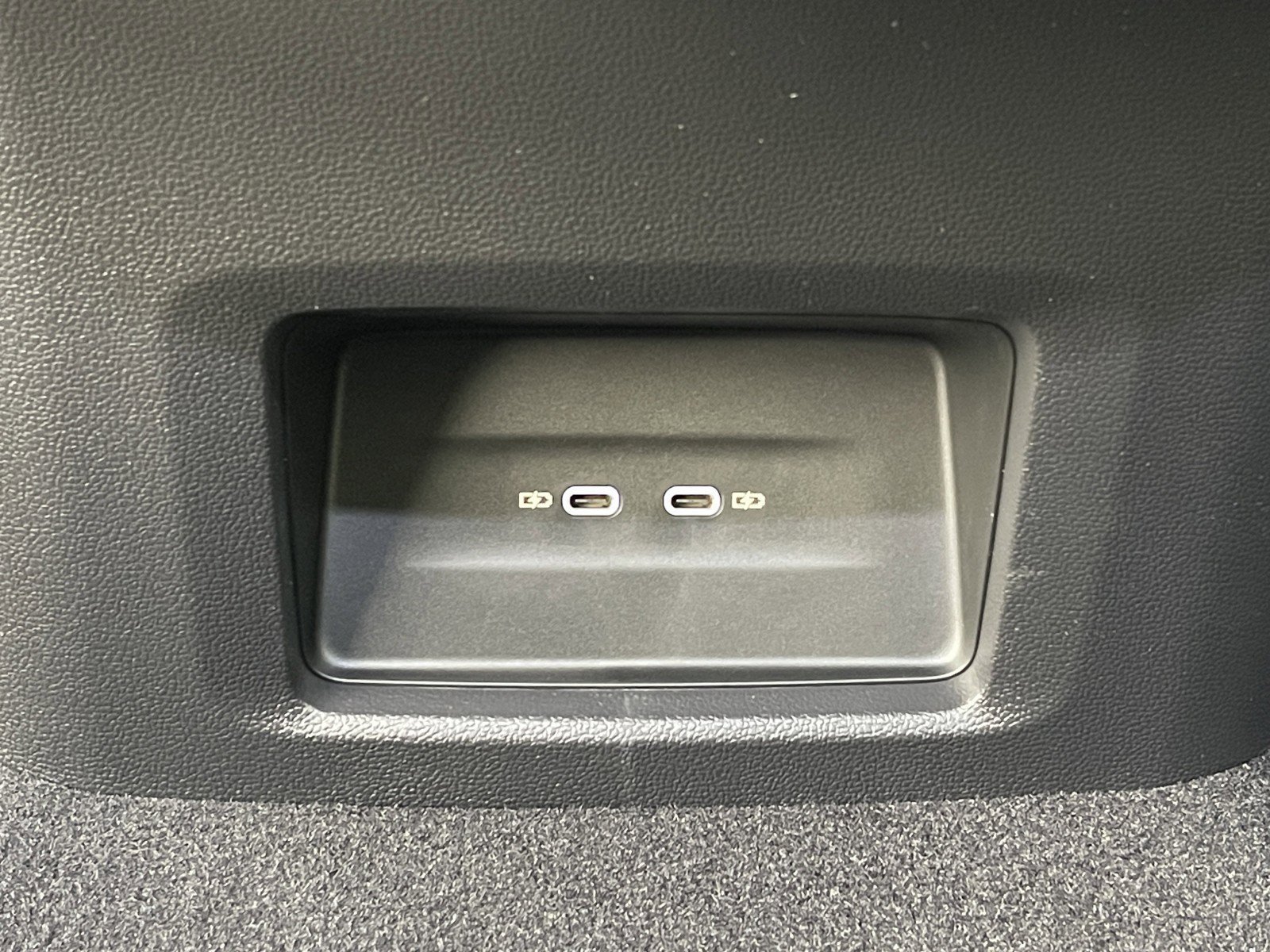 New 2026 Opal White Pearl Volkswagen 2.0T SE image 33