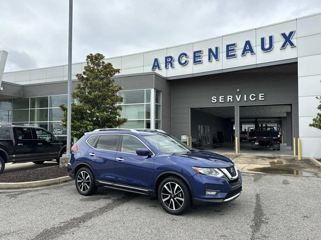 2020 Nissan Rogue SL FWD's photo