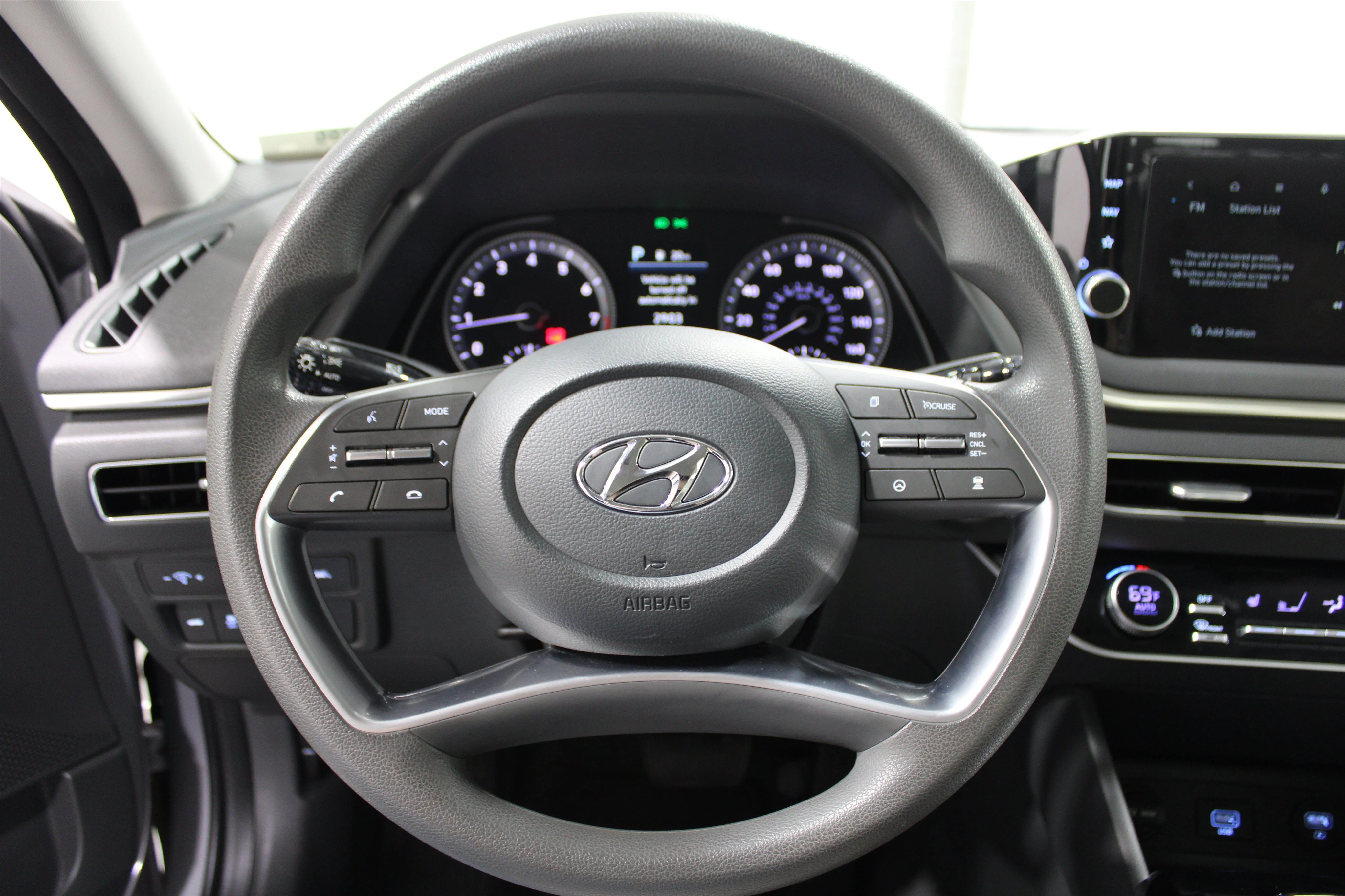 2023 Hyundai Sonata SEL - Photo 9