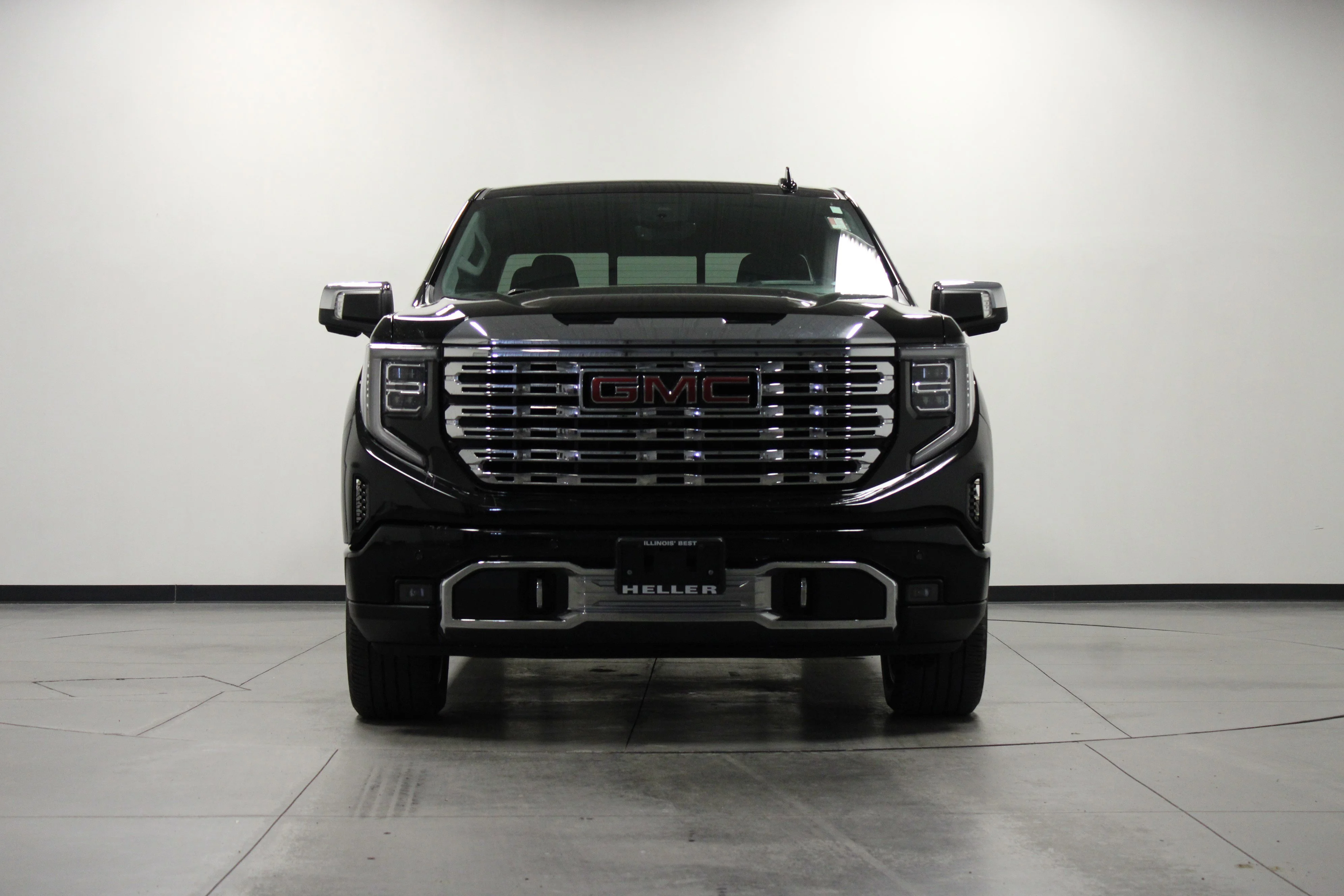 Used 2023 Onyx Black GMC Denali image 9