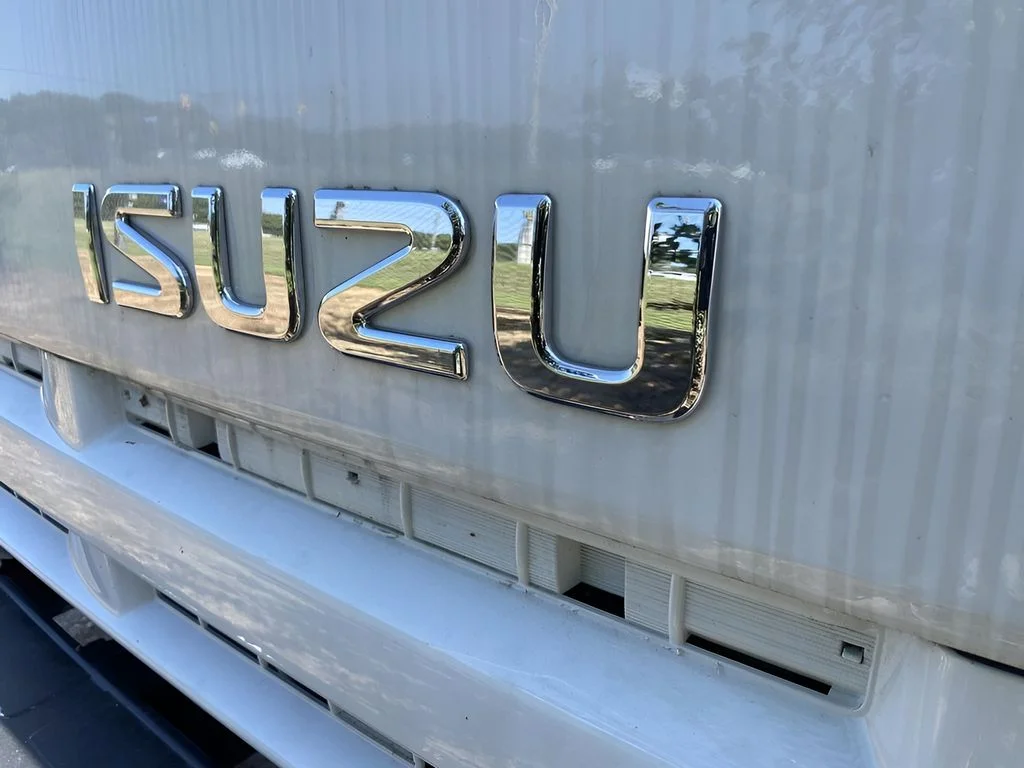 Used 2011  Isuzu NPR HD DSL REG image 22