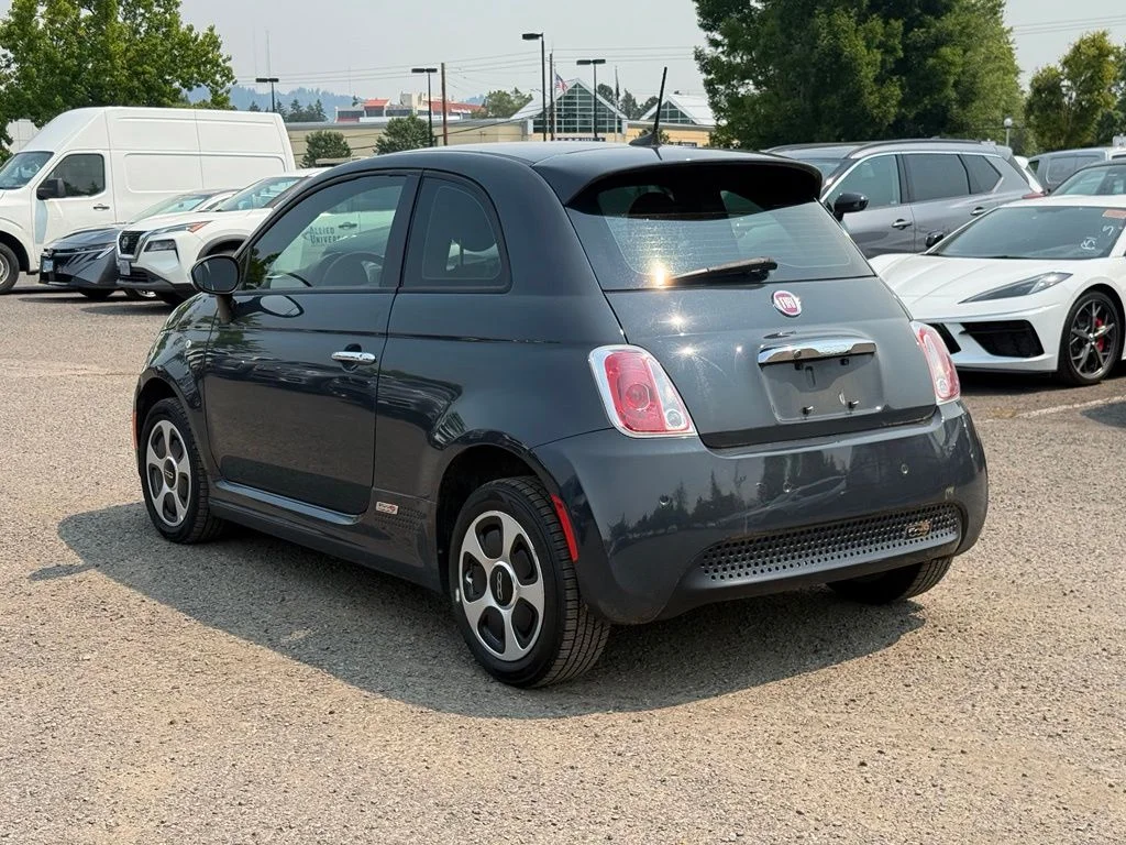 Used 2018 Gray FIAT Battery Electric image 3
