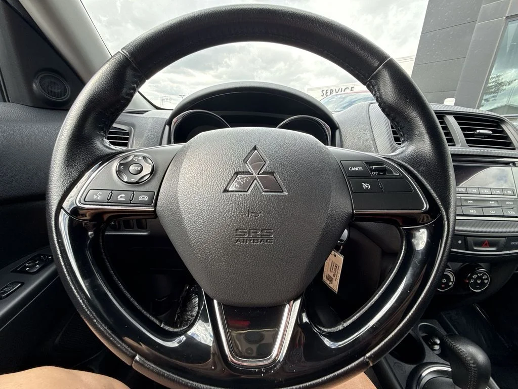 Used 2016  Mitsubishi ES image 14