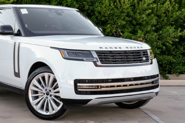 2026 Land Rover Range Rover SE - Photo 9