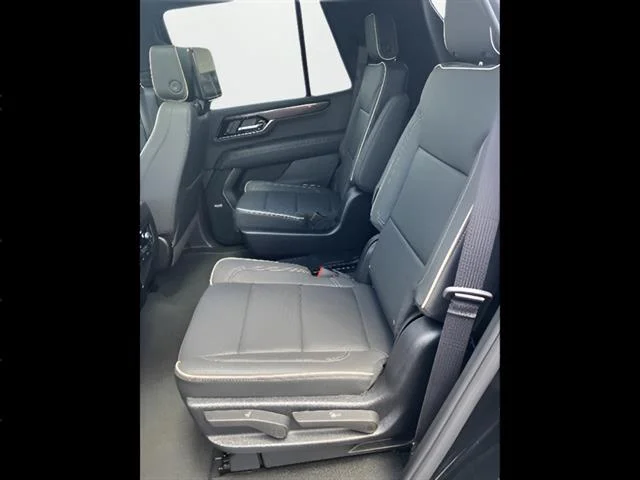 Used 2025 Onyx Black GMC Elevation image 11