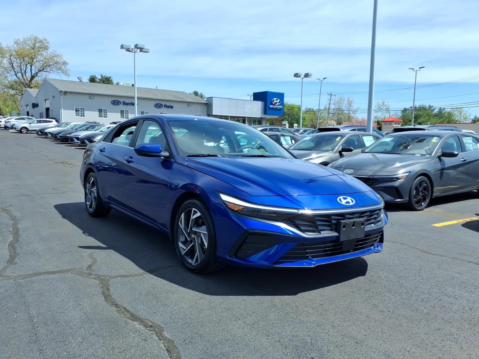 2024 Hyundai Elantra SEL - Photo 3
