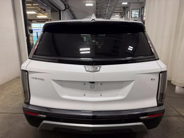 2027 Cadillac VISTIQ Sport - Photo 4