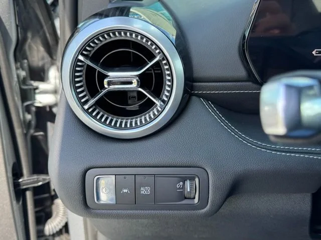 2025 Chevrolet Blazer EV LT - Photo 34