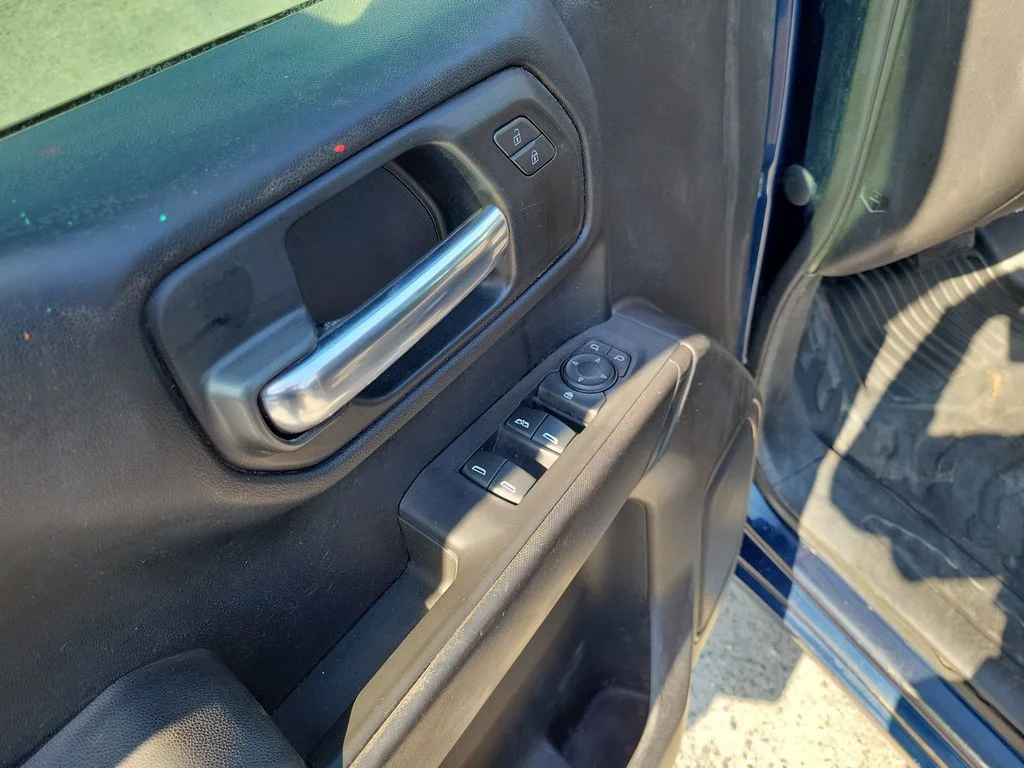 Used 2020 Northsky Blue Metallic Chevrolet WT image 20