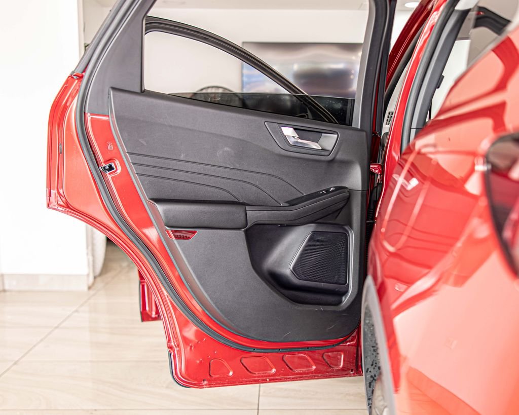Used 2024 Red Ford Platinum image 33