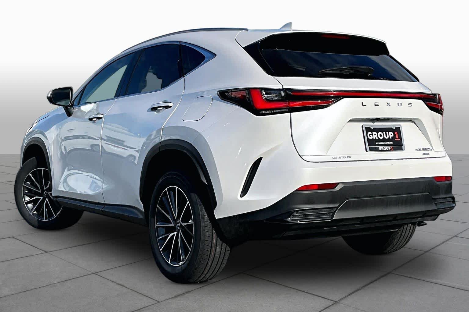 Used 2023 Eminent White Pearl Lexus  image 12