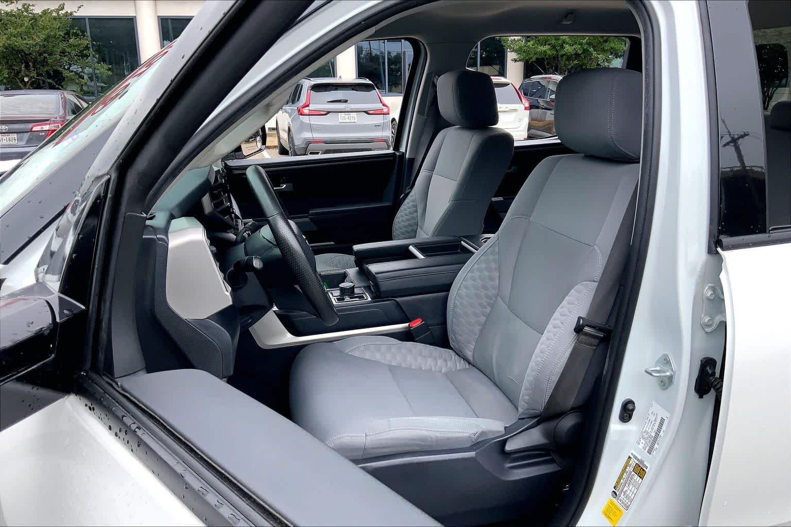 Used 2023 Ice Cap Toyota SR5 image 8