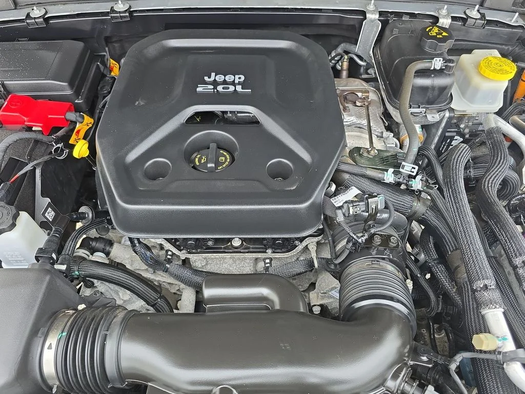 Used 2023 Silver Jeep Sahara 4xe image 31