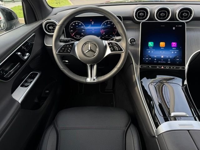 Used 2026 Black Mercedes-Benz GLC 300 image 12