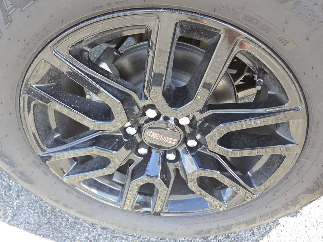 New 2026 Summit White GMC Elevation image 12