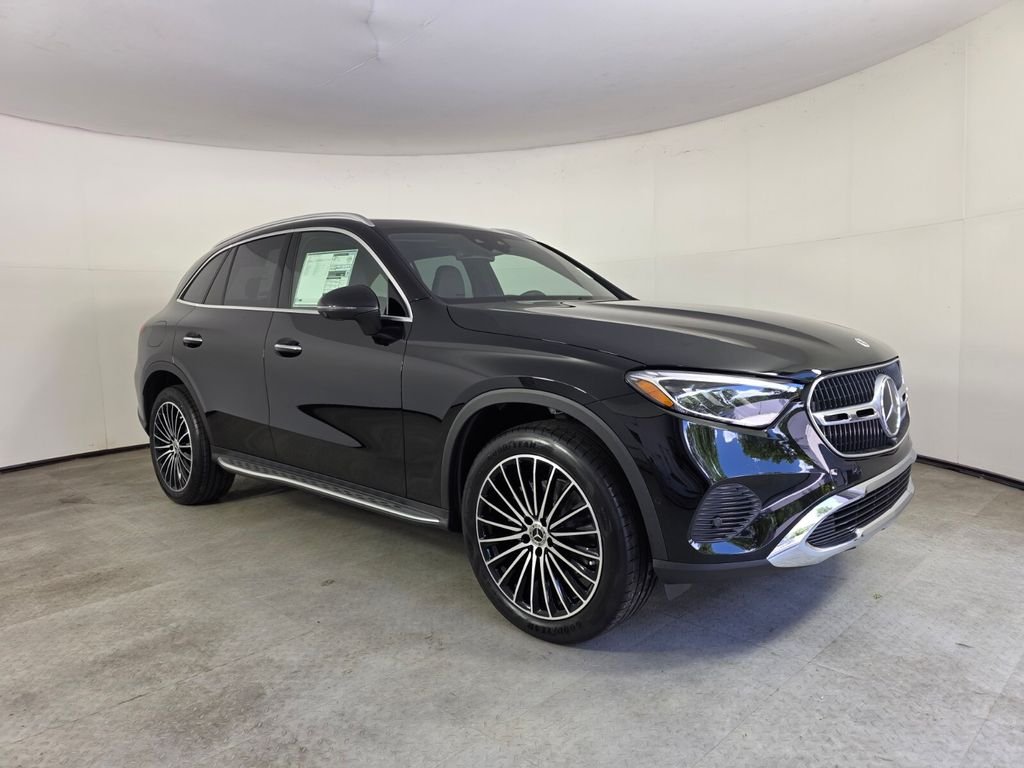 New 2026 Black Mercedes-Benz GLC 300 image 1