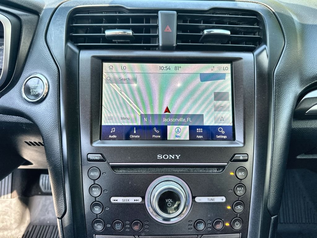 Used 2020  Ford Titanium image 14