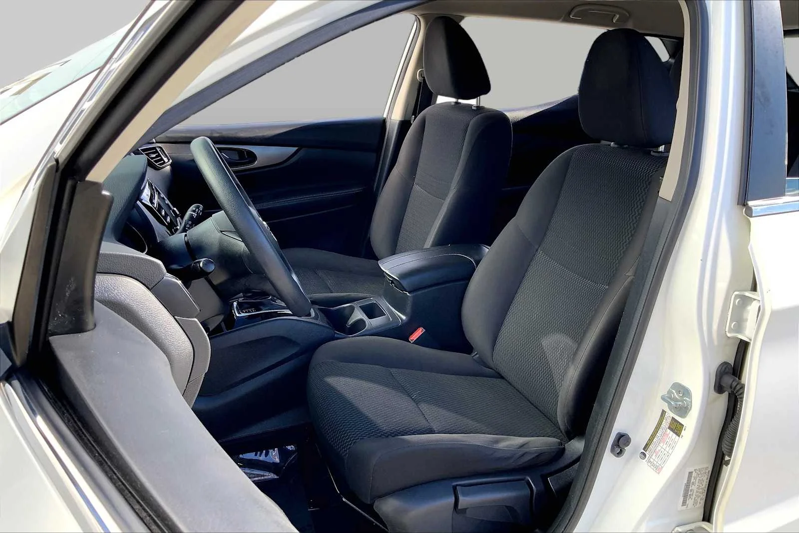 Pre-Owned 2017 Nissan Rogue Sport S