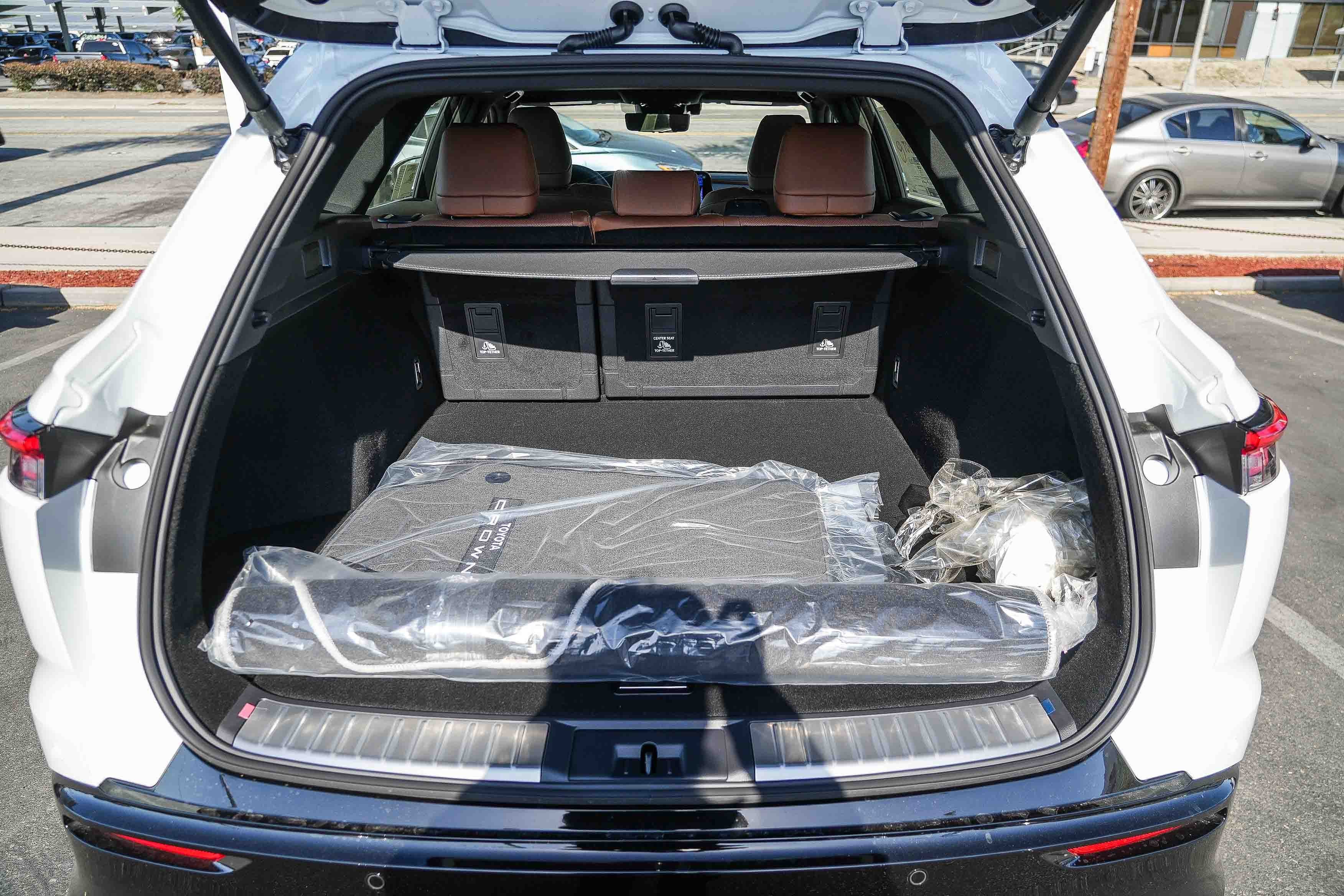 New 2026 Oxygen White <sup>1</sup> Toyota  Limited image 12
