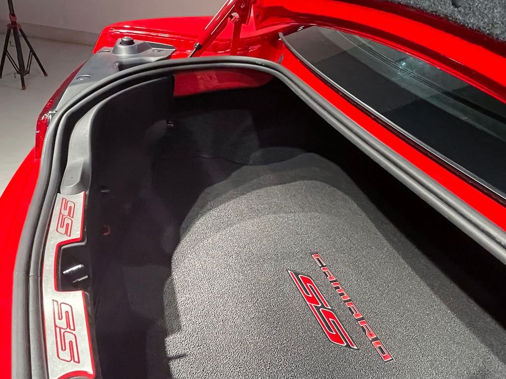 Used 2015 Red Chevrolet SS image 54