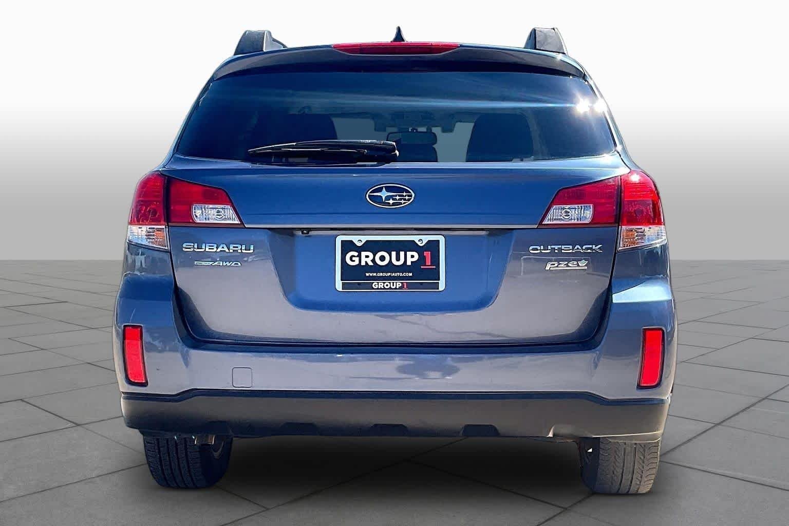 Used 2014 Twilight Blue Metallic Subaru 2.5i Limited image 5