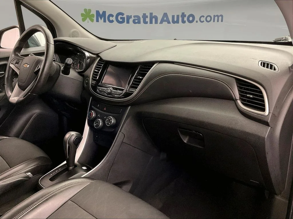 Used 2020 Gray Chevrolet LT image 21