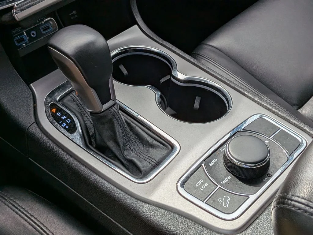 Used 2021 Blue Jeep Limited image 18