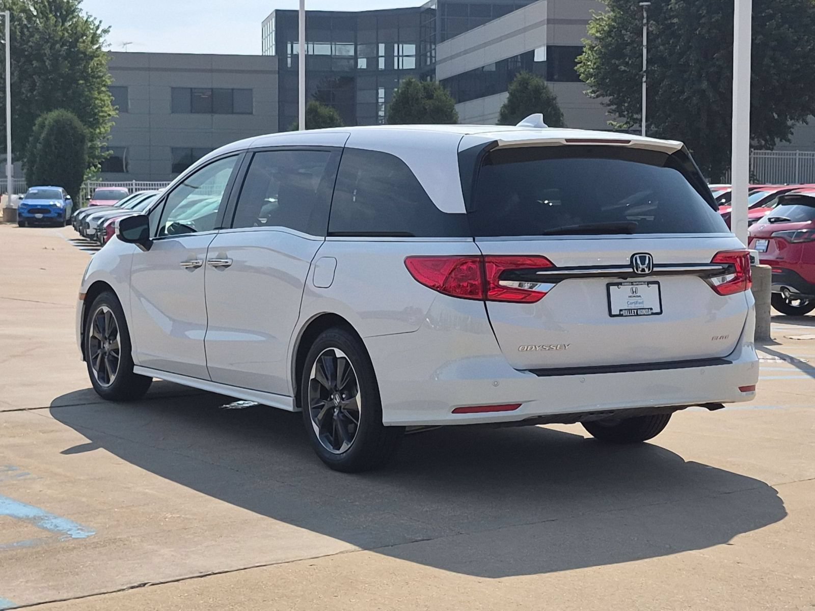 2024 Honda Odyssey Elite - Photo 8