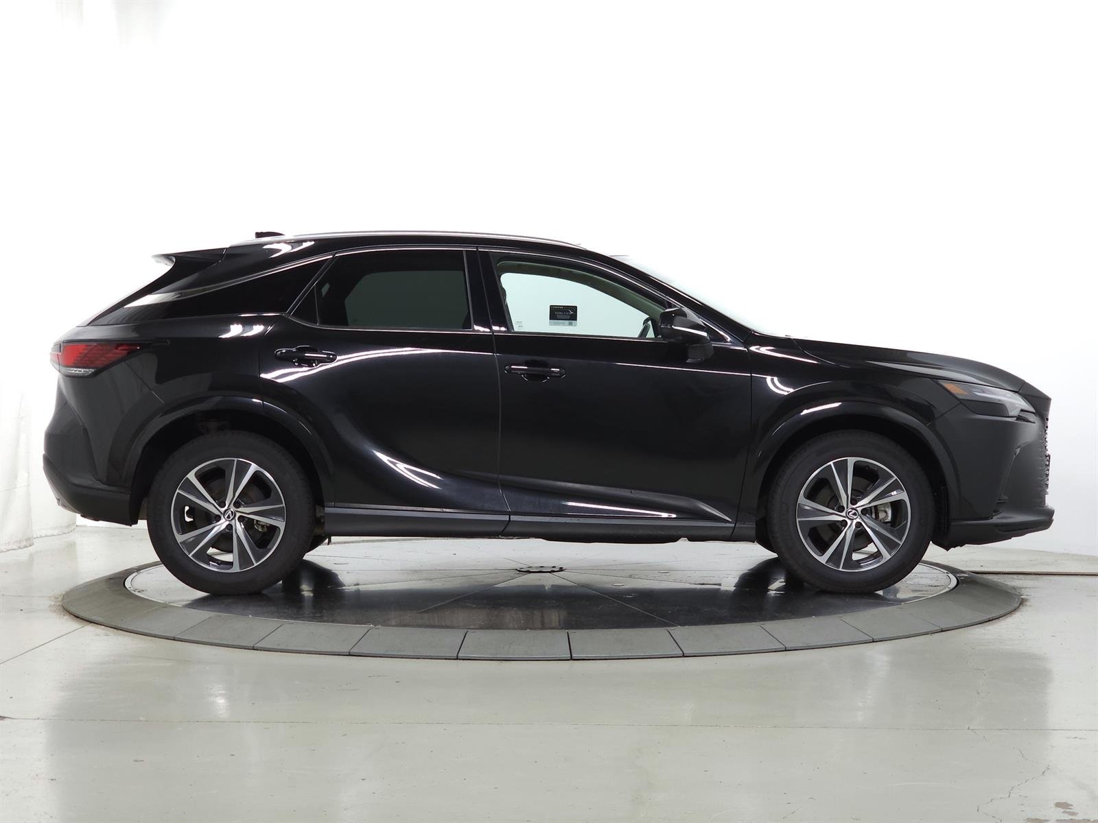 2024 Lexus RX 350 - Photo 12