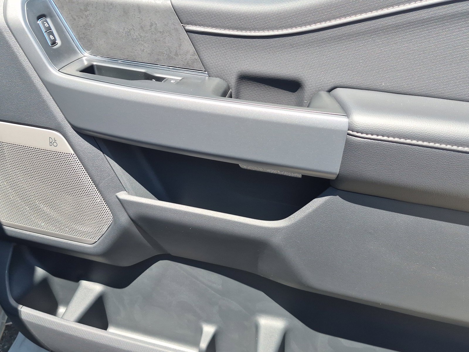 New 2026 Avalanche Ford XLT image 10