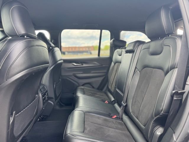 Used 2023 Gray Jeep Altitude X image 11