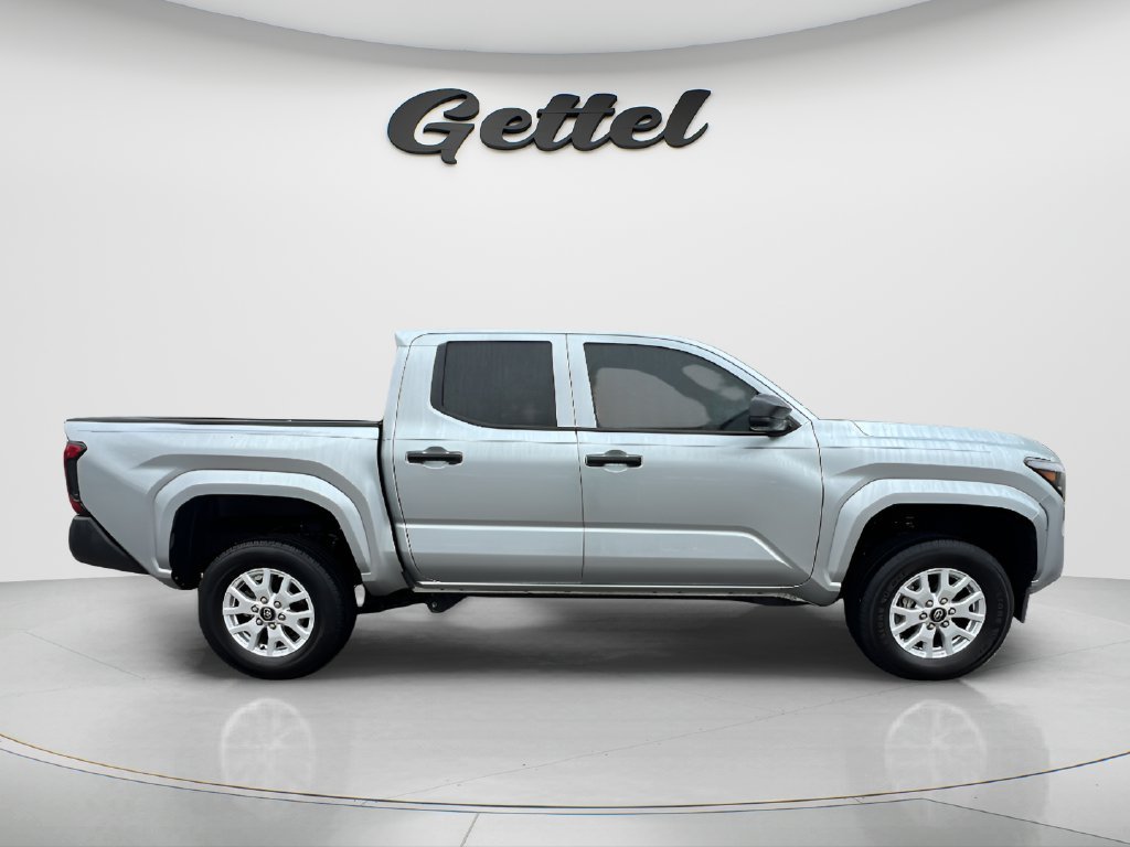Certified Used 2025 Silver Toyota SR image 4