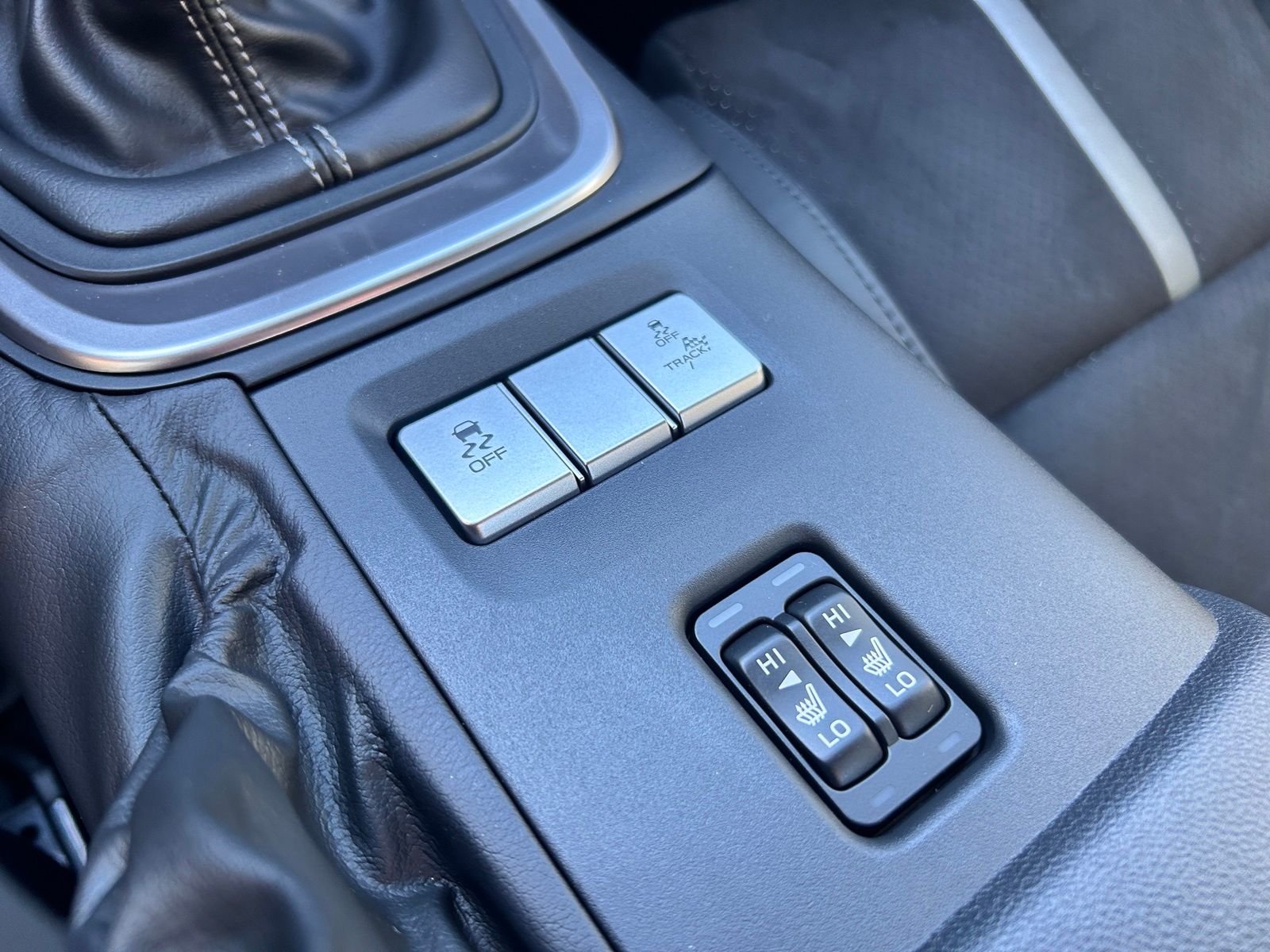 2025 Toyota GR86 Premium - Photo 31