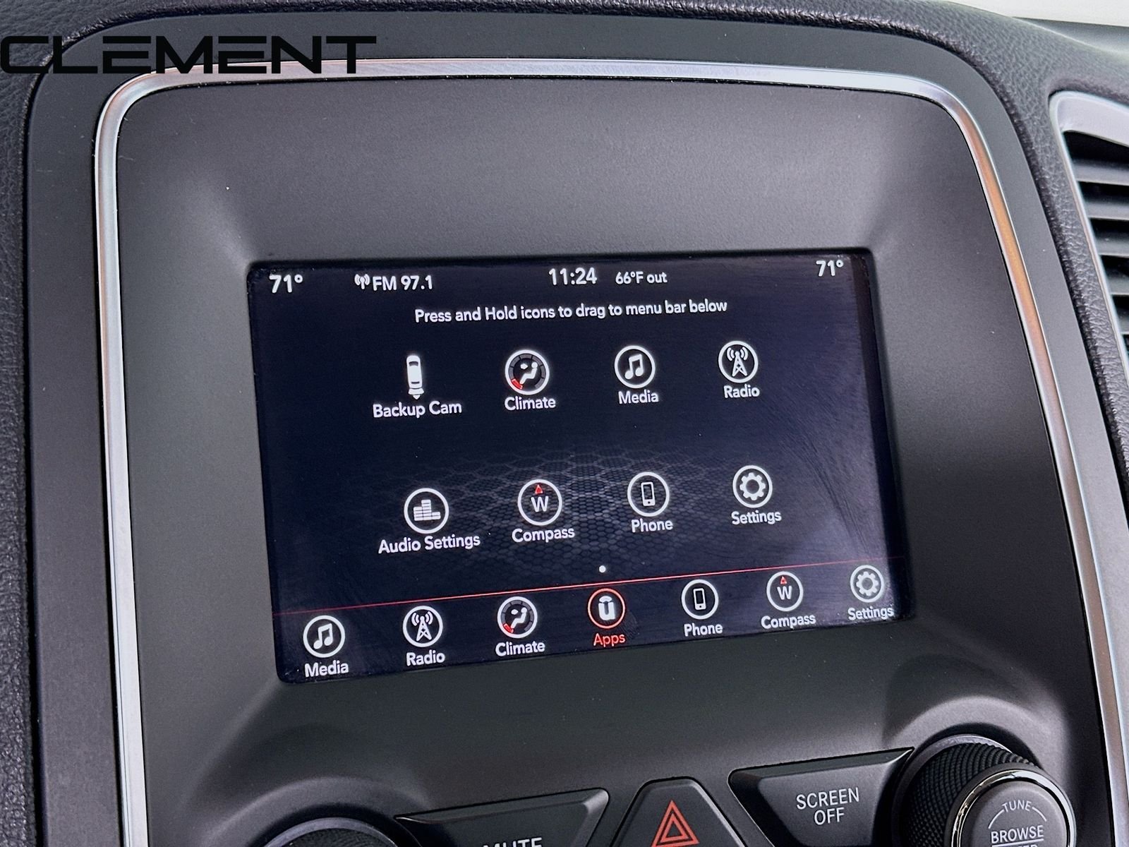 Used 2020 White Dodge SXT Plus image 19