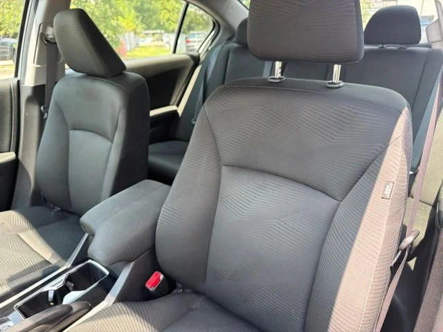 Used 2017 Silver Honda LX image 15