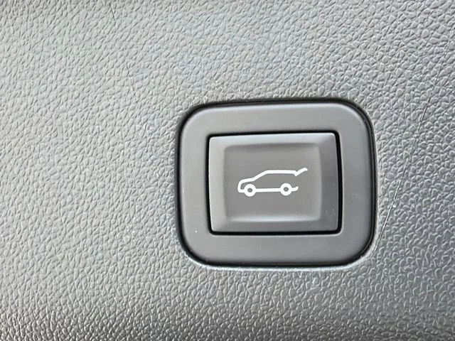 Used 2025 Onyx Black GMC Denali Ultimate image 19