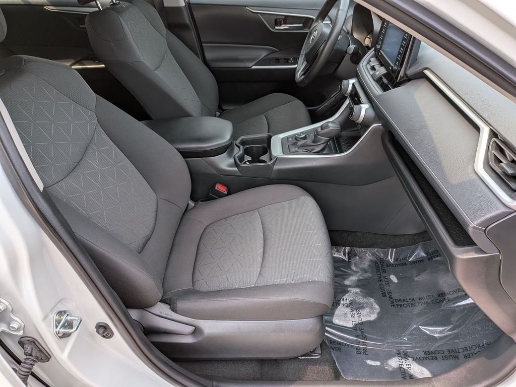 Used 2021 White Toyota XLE image 32