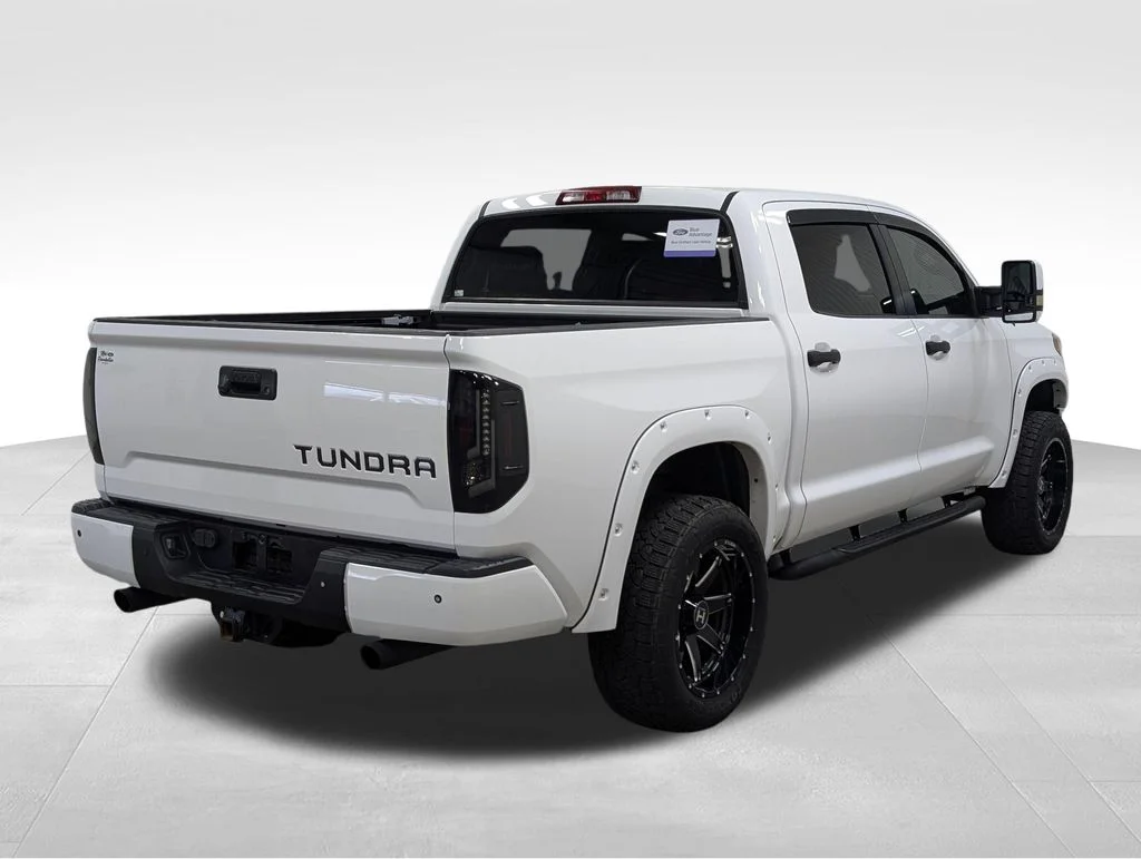 Certified Used 2018 Super White Toyota SR5 image 21