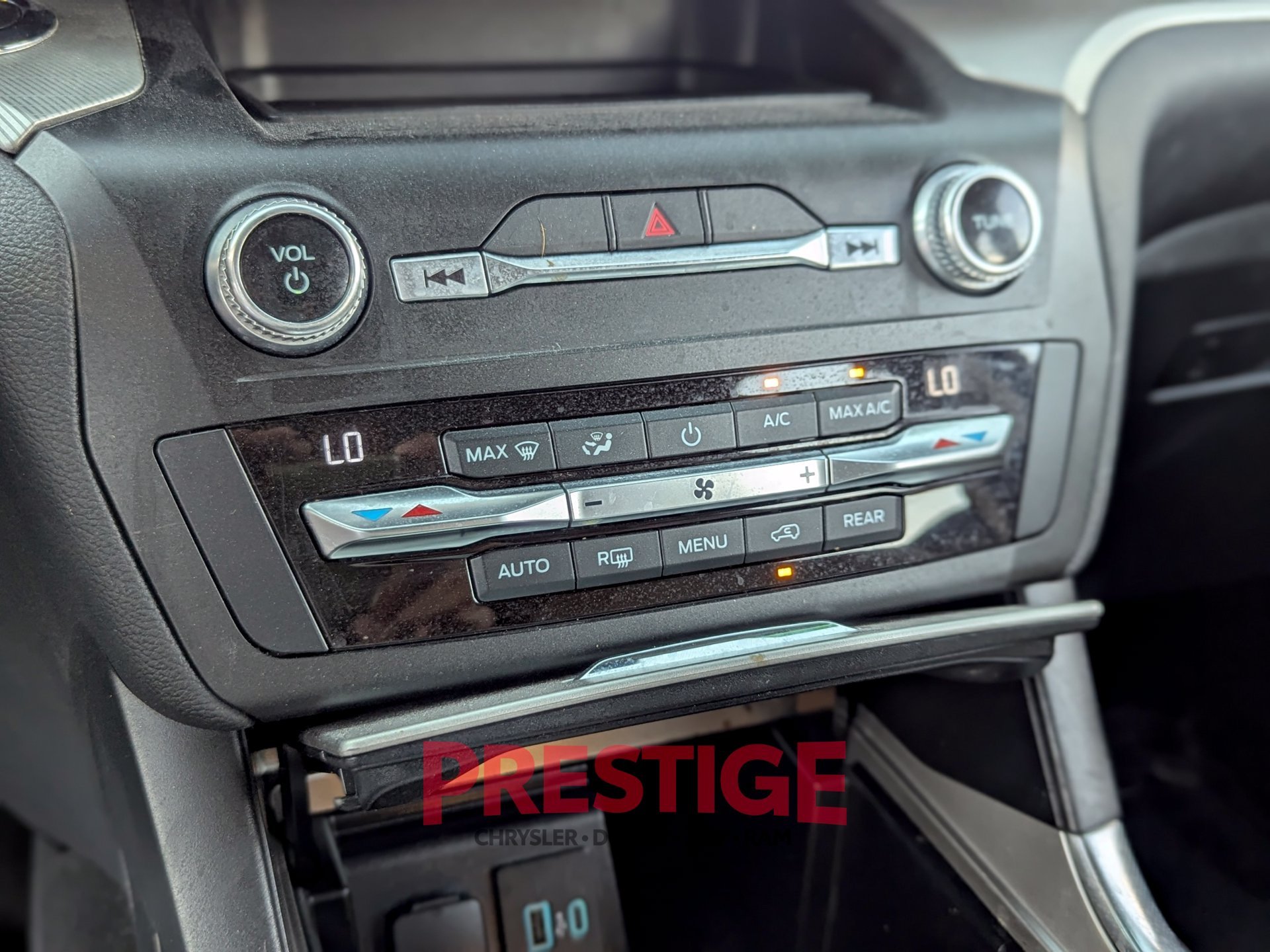 Used 2020 Green Ford XLT image 22