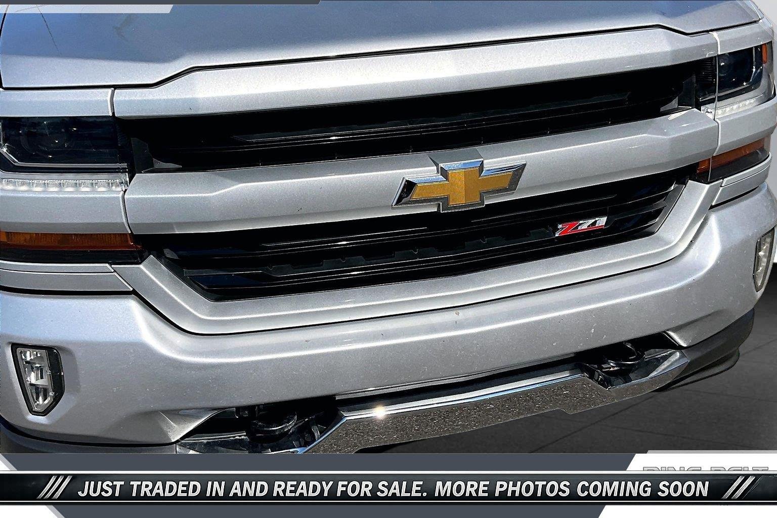Used 2018 SILVER ICE METALLIC Chevrolet LT image 22