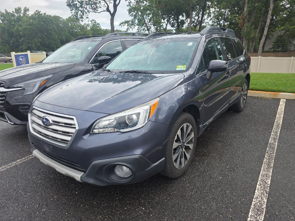 Used 2017 Carbide Gray Metallic Subaru 2.5i image 1