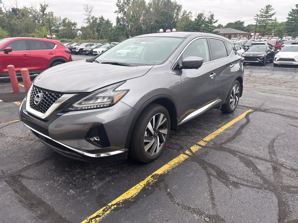 Used 2023 Gray Nissan SL image 1