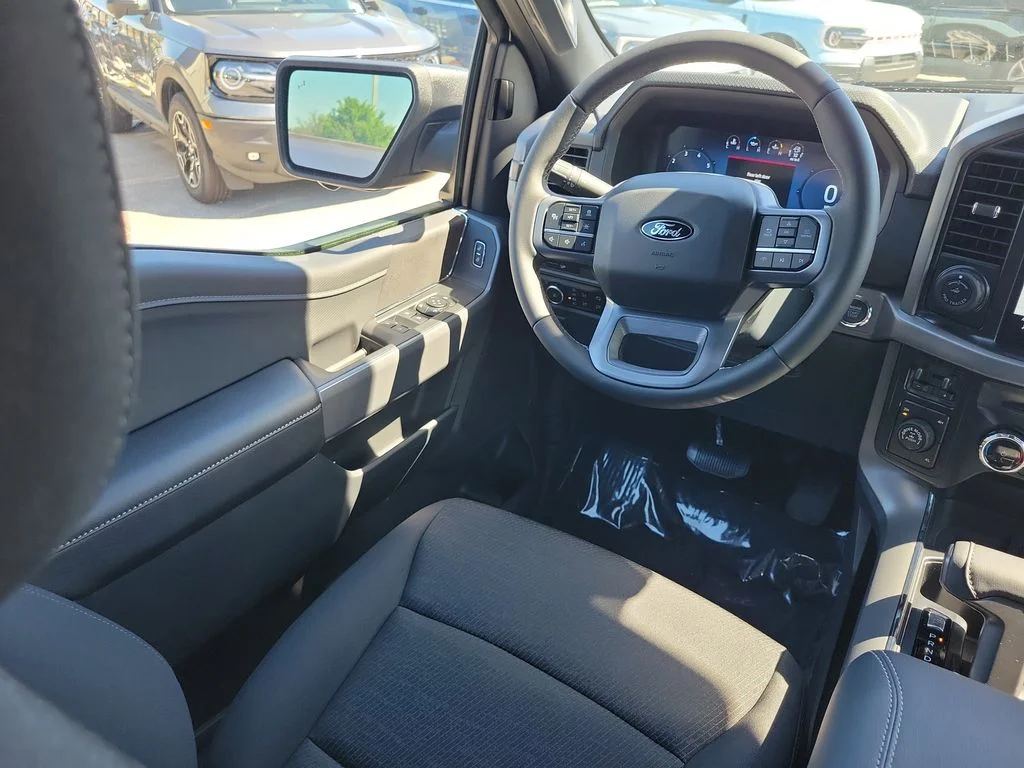 New 2026 Carbonized Gray Metallic Ford XLT image 12